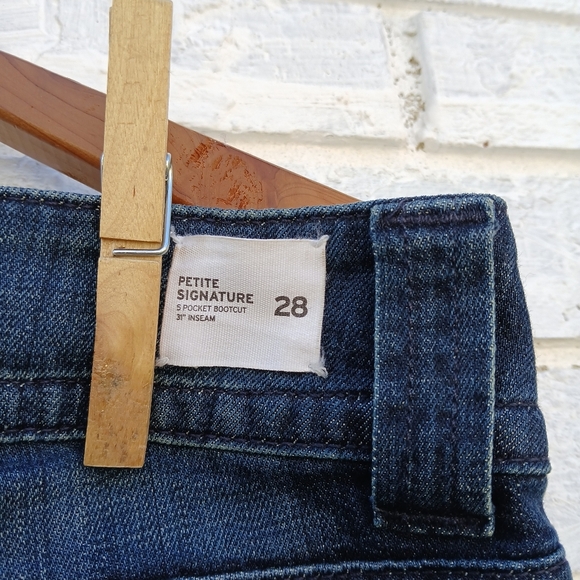Hudson Petite Signature 5 Pocket Bootcut Jeans - Picture 4 of 11